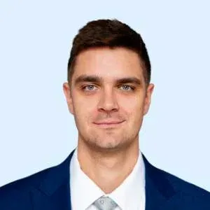 Master Anwalt ROMAIN KOŠUT