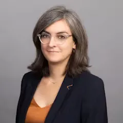 Maestro Avvocato Sandra KAHN