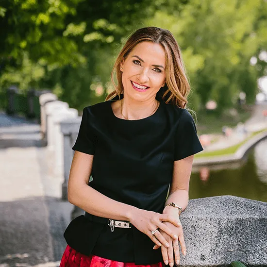 Maestro Avvocato Lucie MARTIN-NESPOROVA