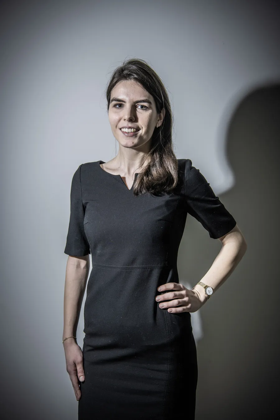 Master Lawyer Mona VERA