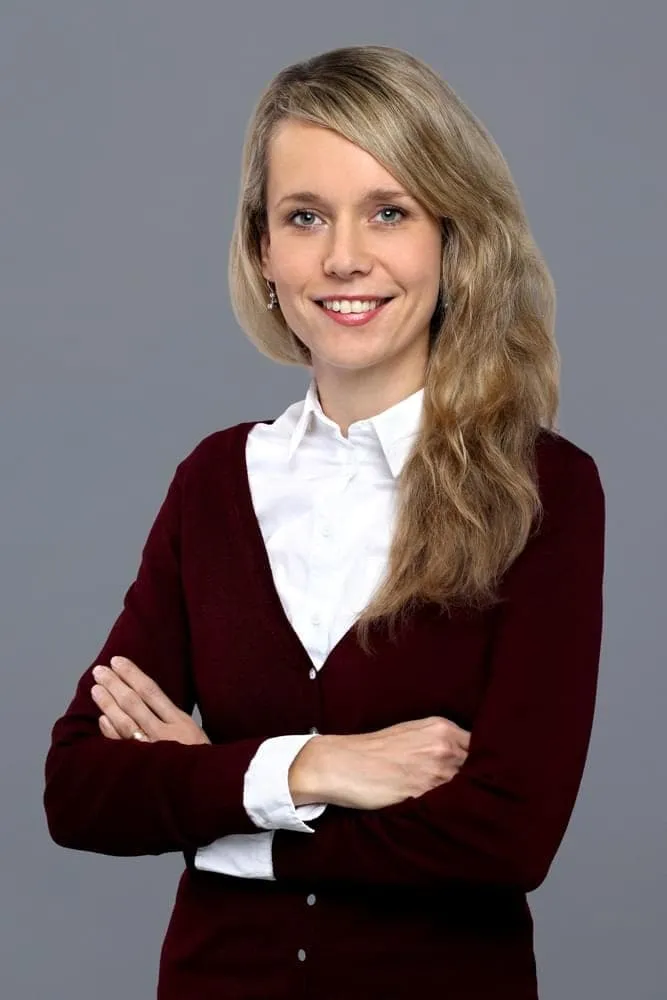 Maestro Abogado Tereza Erenyi