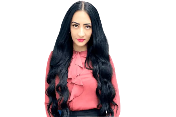 Master Lawyer nicola LOWE