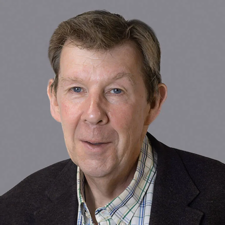 Master Anwalt Simon HOWITT