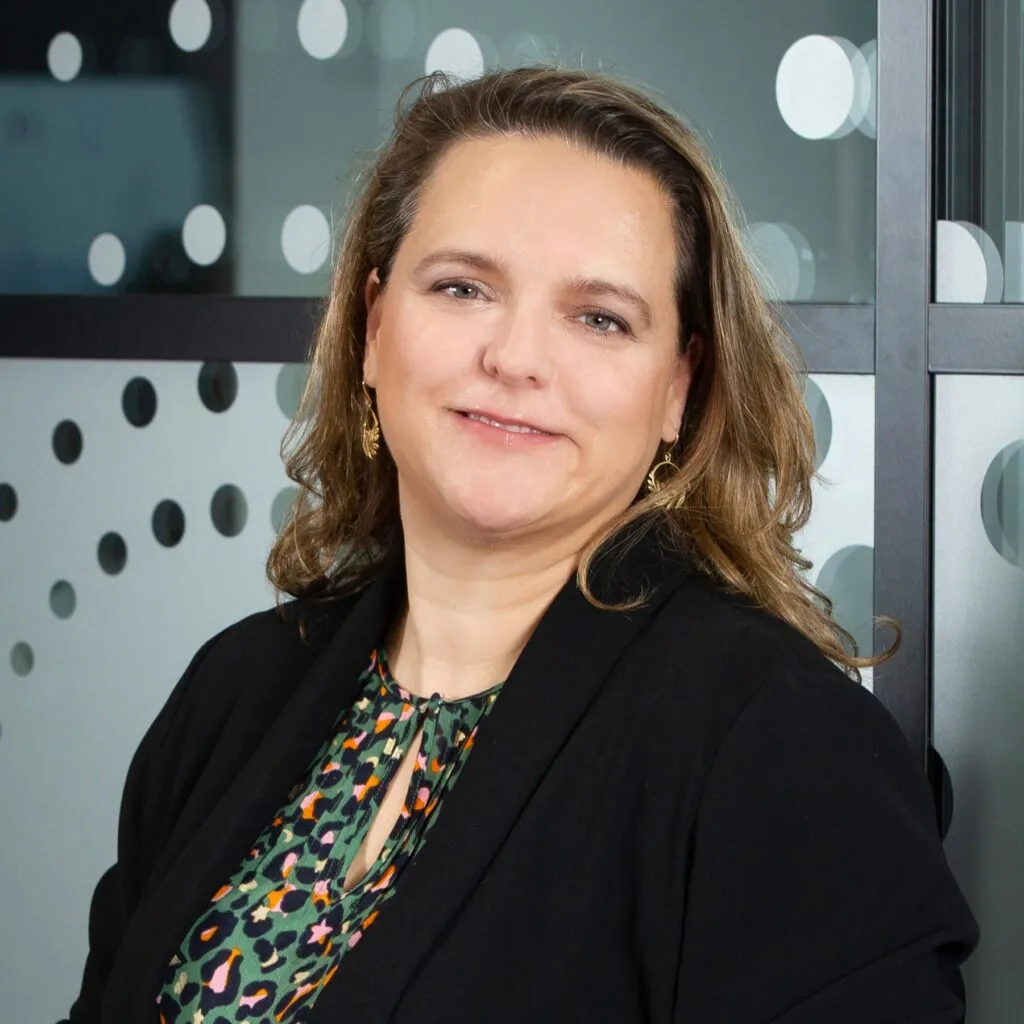 Meester Advocaat Sarah MORGAN