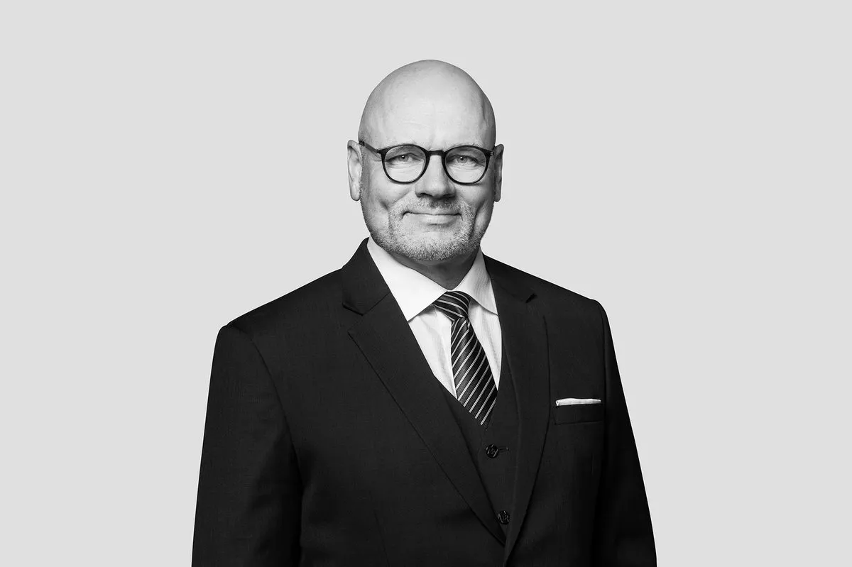 Master Anwalt Mikko TIILIKKA