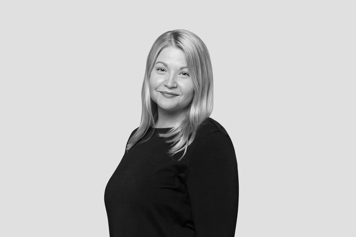 Maestro Abogado Jenna HALLIKAINEN