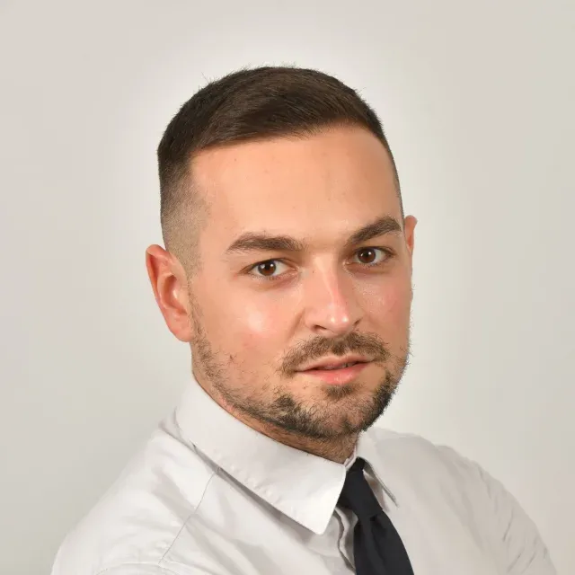 Master Anwalt Tamas Petrik