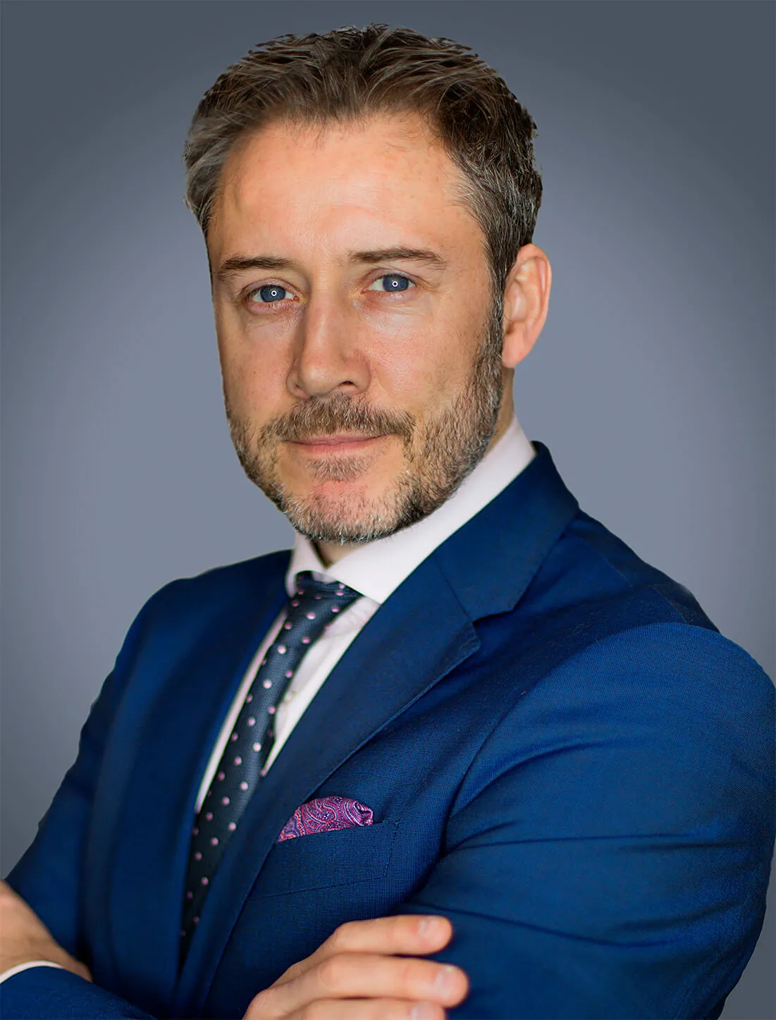 Master Anwalt Neil HEANEY