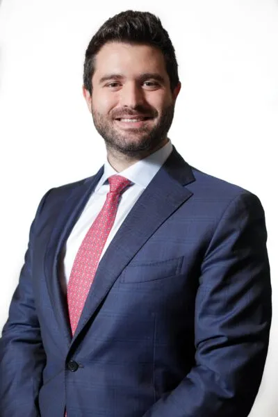 Master Anwalt William G. MELKI