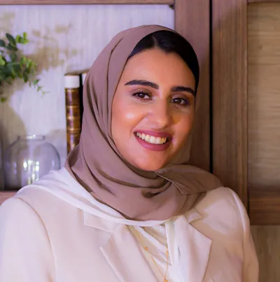 Maestro Abogado Maryam NABIL