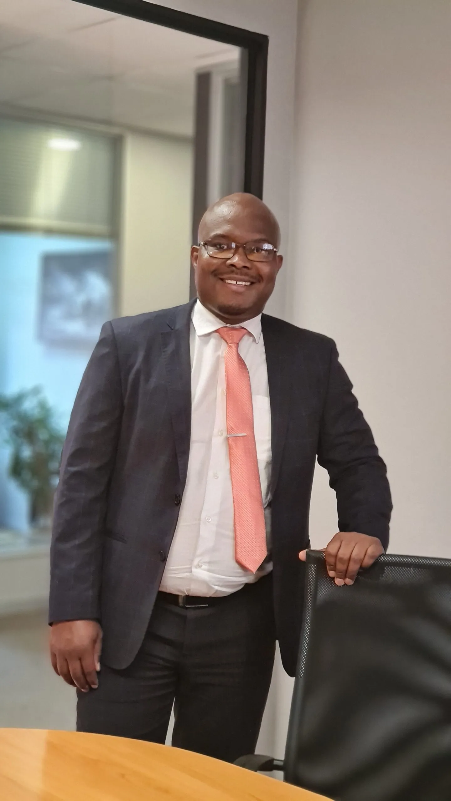 Meester Advocaat Mothiba LE GARÇON DE LA MER