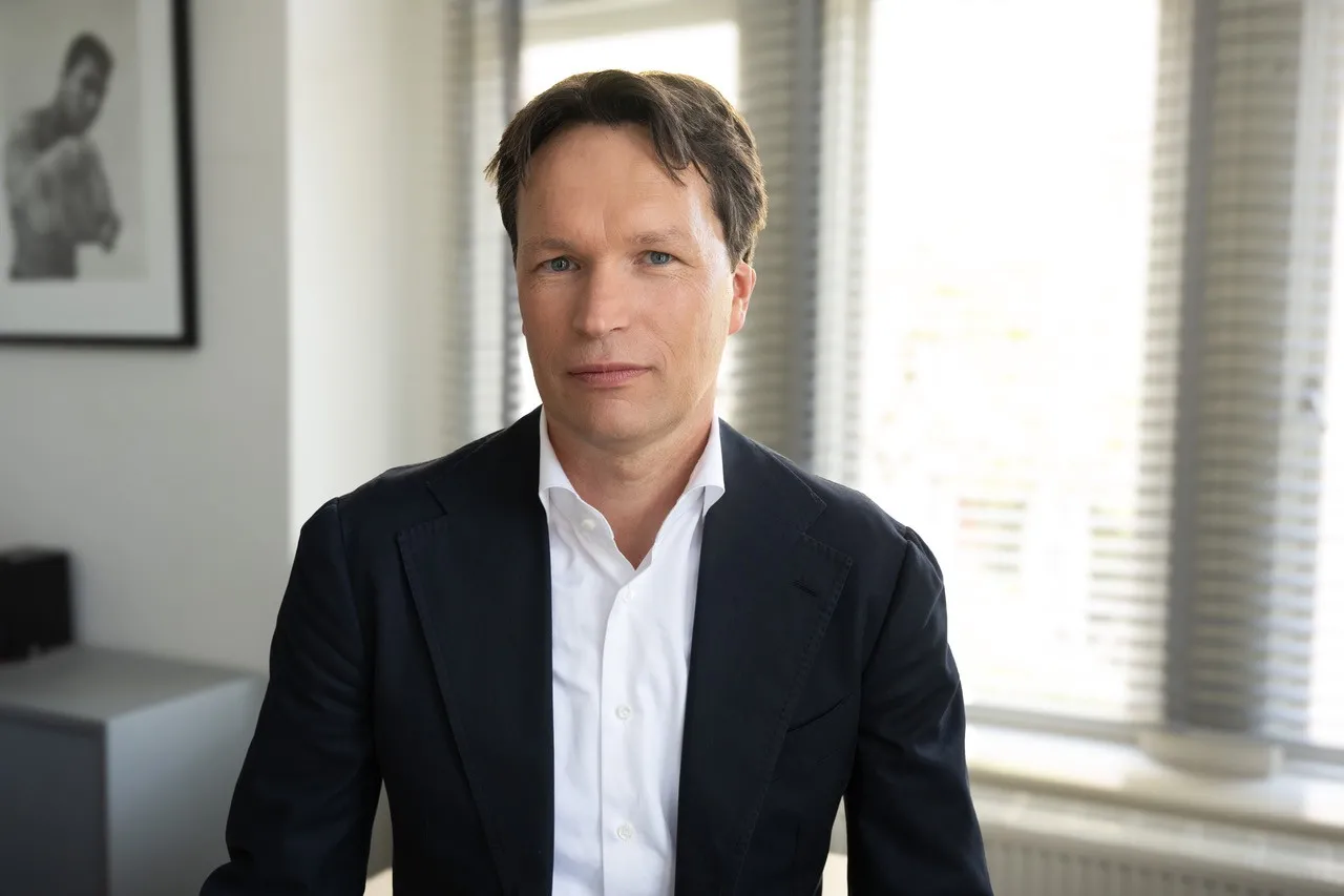 Maître Avocat Christiaan MENSINK