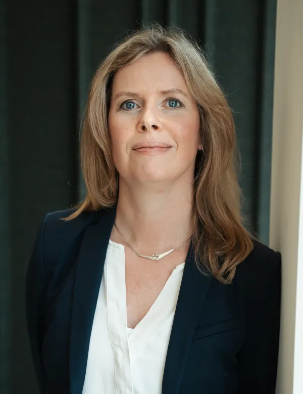 Master Lawyer Illona BOER