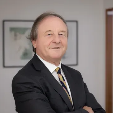Maestro Abogado Paul Sheridan