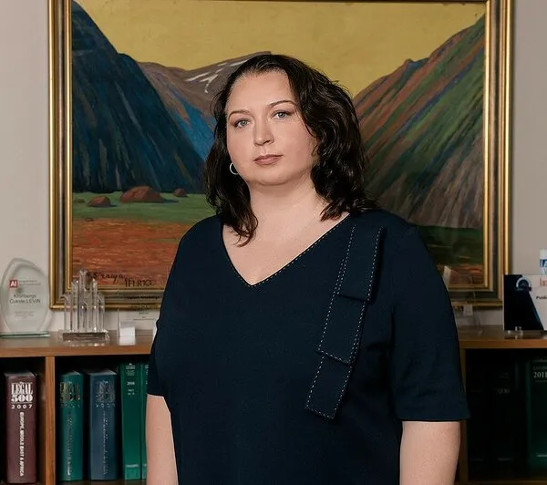 Maître Avocat Kristine SAKARNE