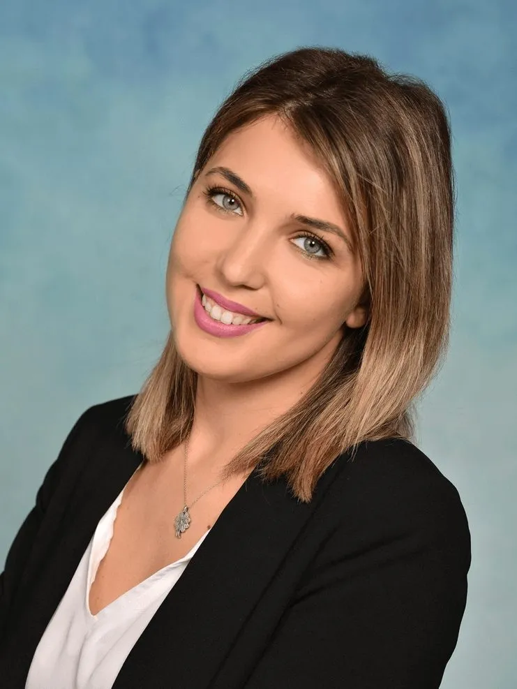 Maestro Abogado Ivana ILIESKA