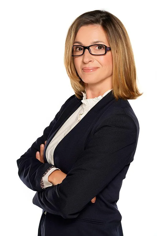 Maestro Avvocato Émilie APOSTOLIQUE