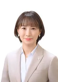Meester Advocaat Megumi MURAKAMI