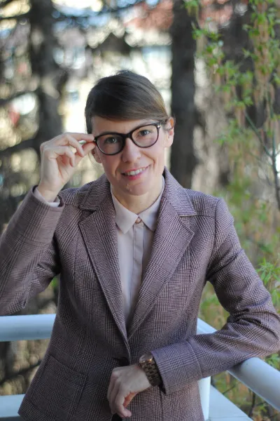 Maestro Abogado Sandra VELOSKA