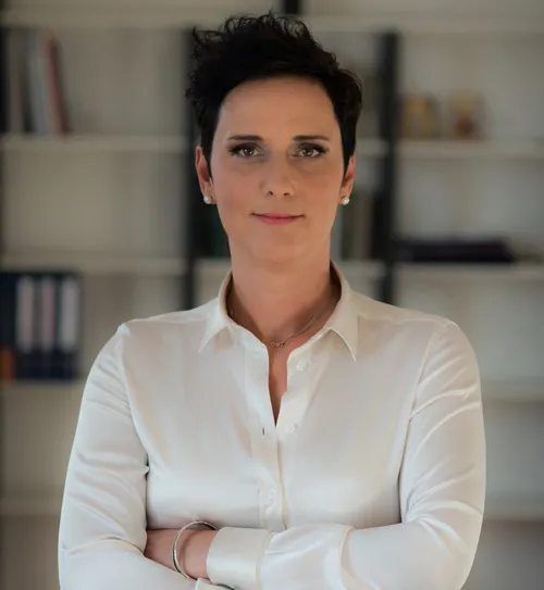Master Anwalt milica SUBOTIĆ