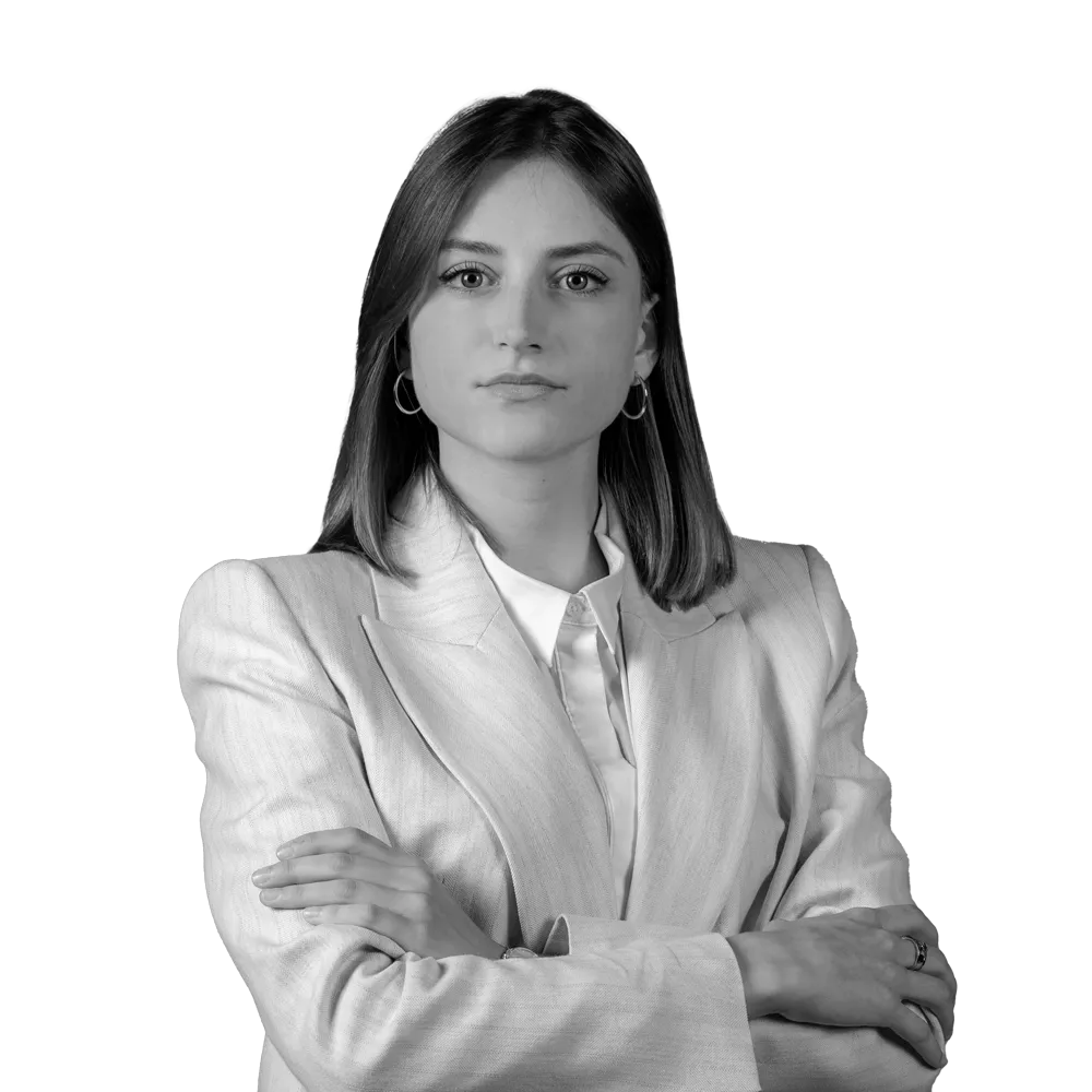 Master Anwalt Nina DALIPI