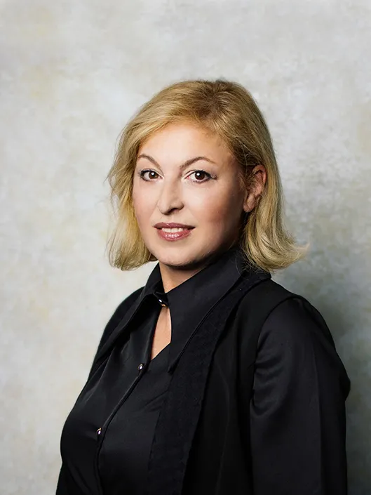 Maestro Abogado Irina JELČIĆ