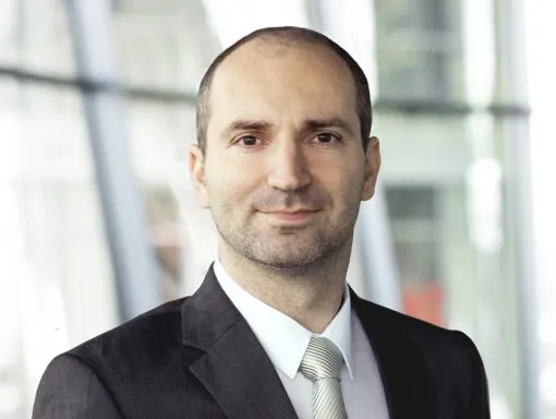 Meester Advocaat Slavomír MÁČAJ