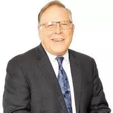 Master Anwalt James R. HOBBS