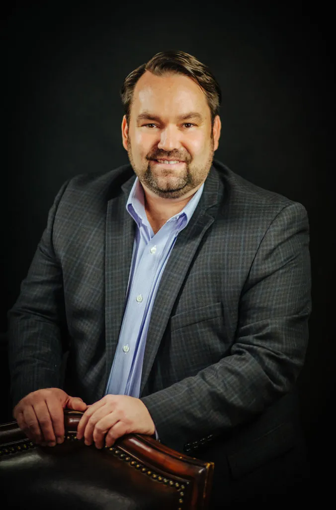 Maestro Abogado Matthew D. ROMRELL