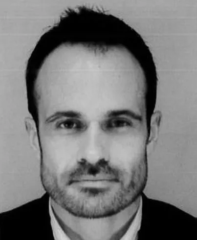 Master Anwalt Julien GENOVA