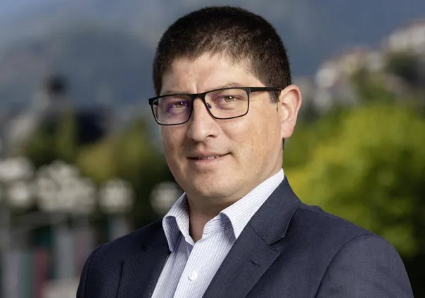 Maestro Abogado Dimitar Marev