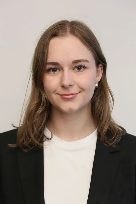 Maestro Abogado Chloé RAINVILLE