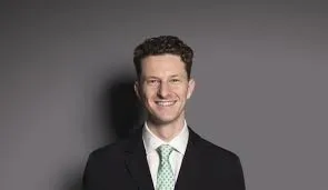 Maestro Avvocato Benjamin MCDERMOTT