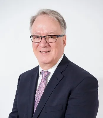 Master Lawyer hugues LANGLAIS