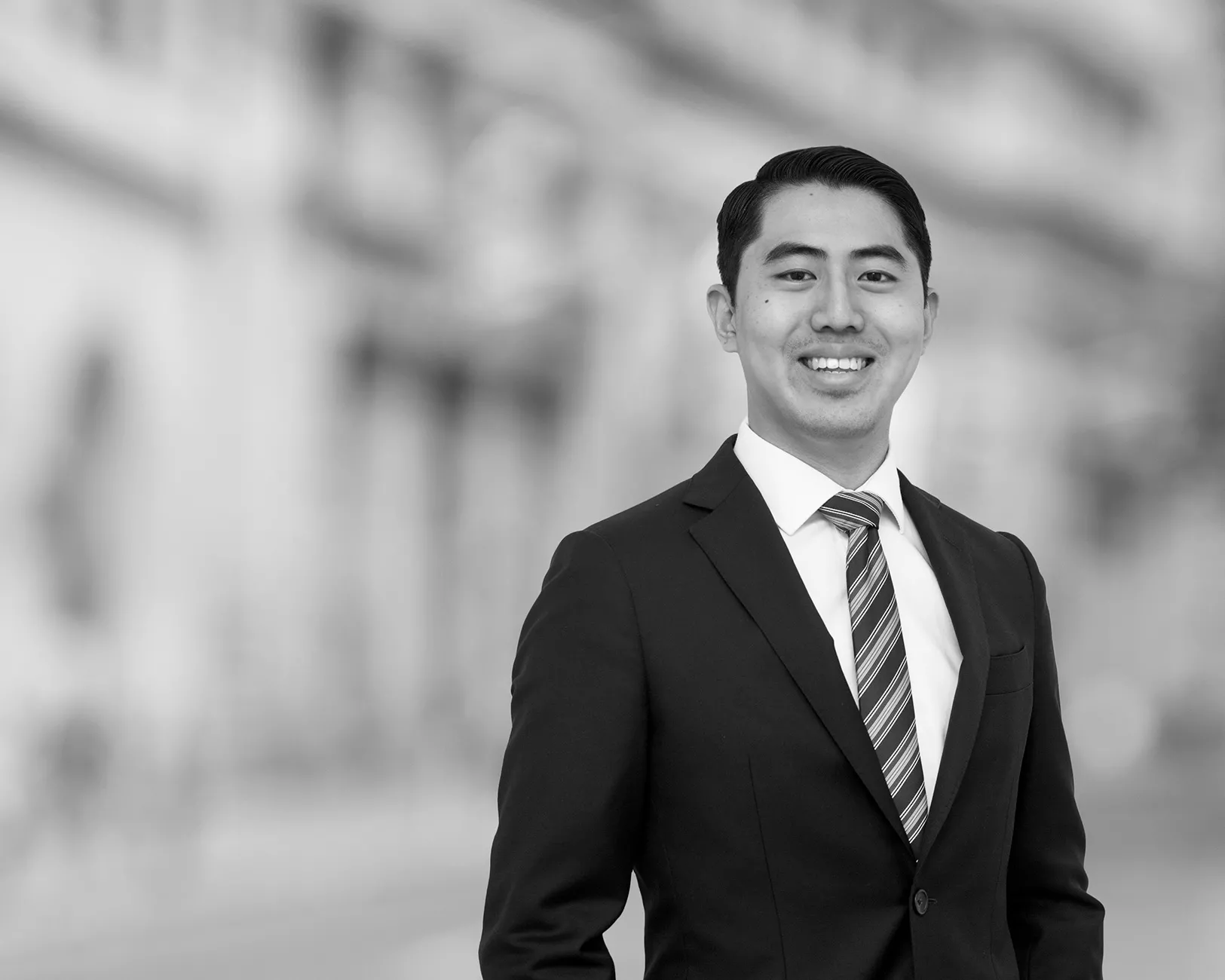 Maestro Abogado Kevin CHEN