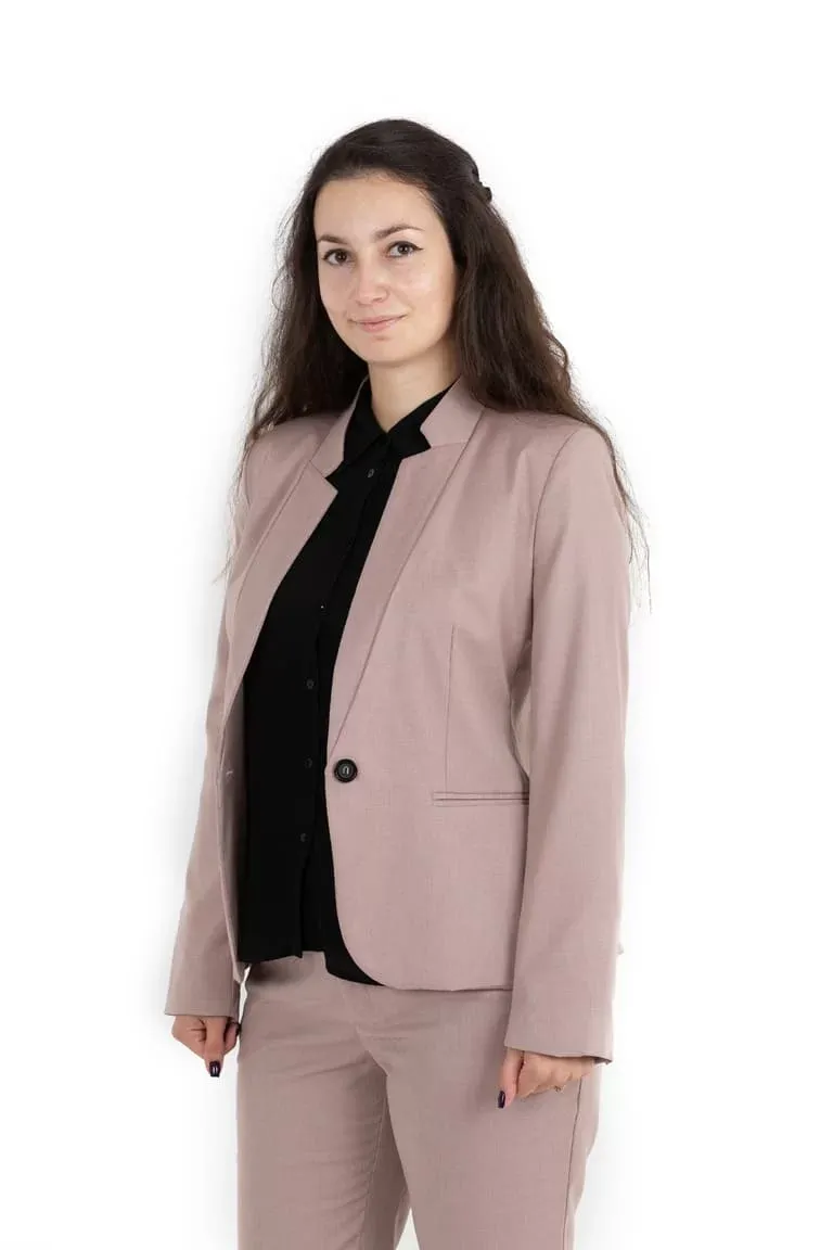Maestro Avvocato Iveta Valeva