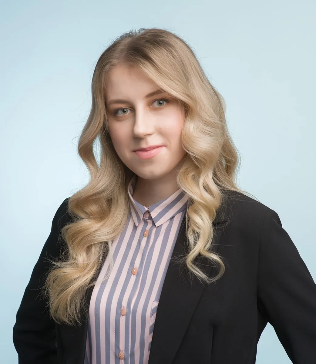 Master Lawyer Veronika PARFENCHIK